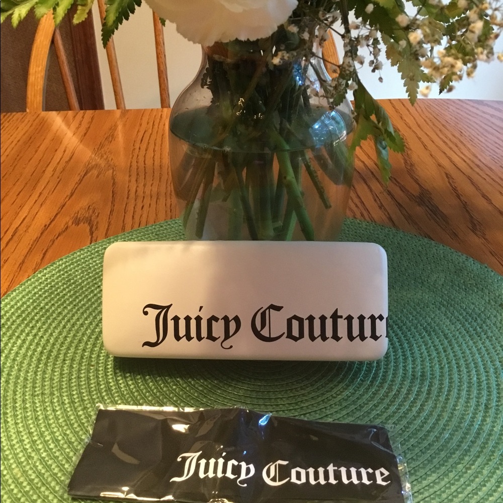 Juicy Couture eyeglass case
